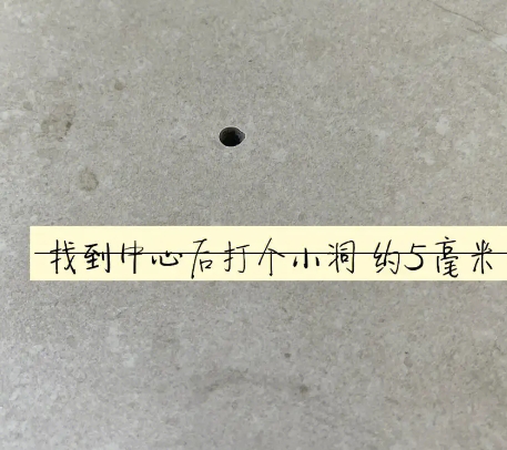 三明市瓷砖空鼓维修公司专业解答在瓷砖铺贴过程中，如果砂料搅拌不均匀，将会带来以下问题
